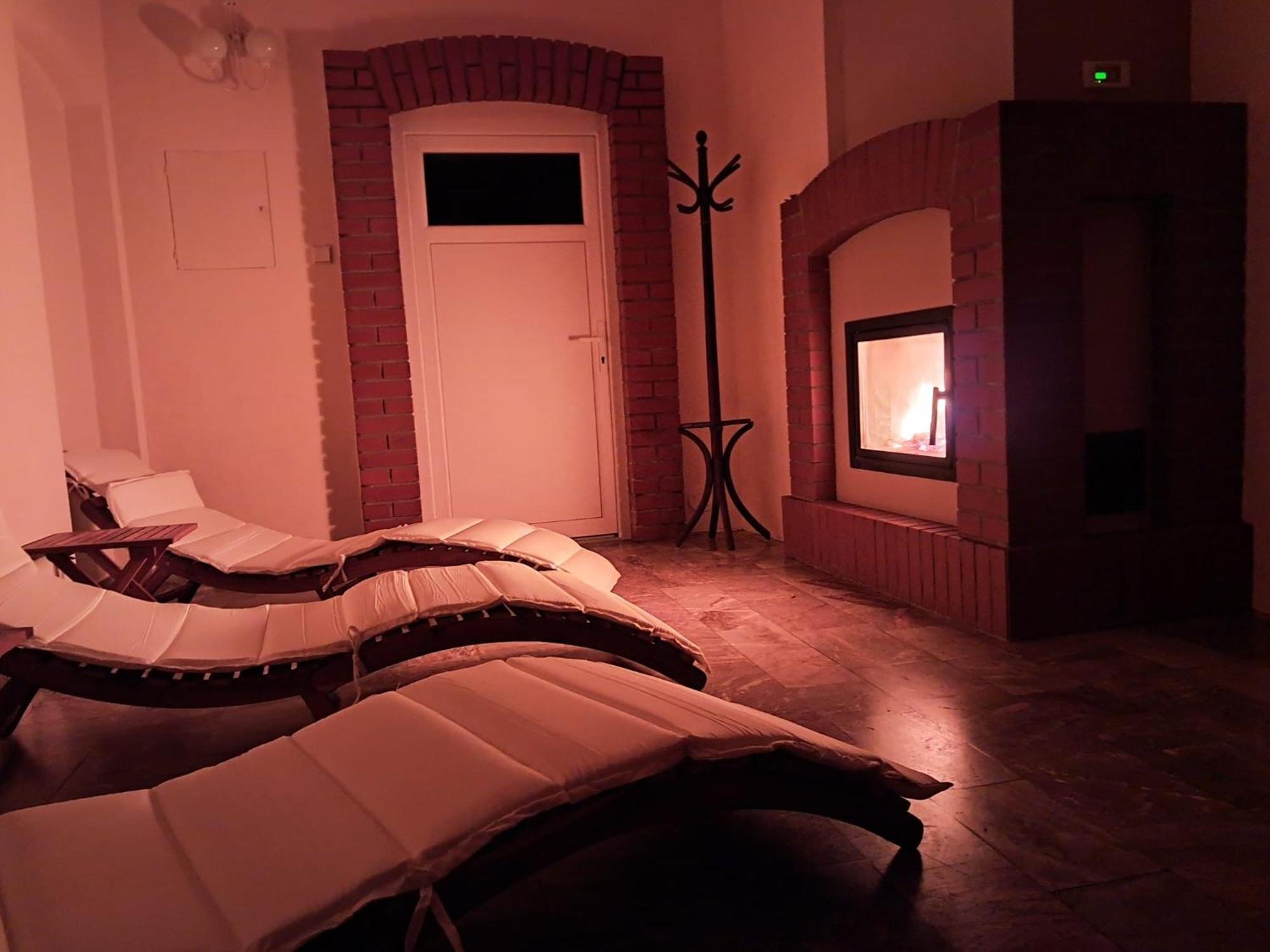 Szwajcarka Willa Z Sauna I Jacuzzi Bad Kudowa Exterior foto