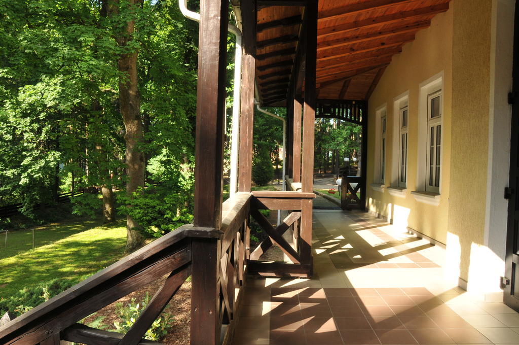 Szwajcarka Willa Z Sauna I Jacuzzi Bad Kudowa Exterior foto